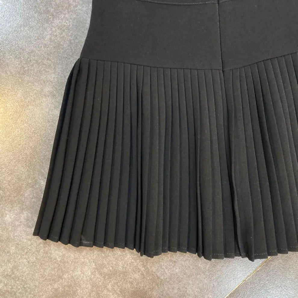 Women's Skirt 2024 Summer Fashion High Waisted White Metal D-pendant Decor Casual Temperament Pleated A-line Skirt With Lining