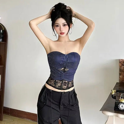 European and American fashion sexy design slim - fitting women with chest dark hollow lace top coat Goth Harajuku trend vest