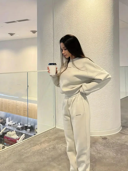 Fashion Women's Clothing 2025 Spring and Autumn Casual Solid Color Round Neck Sweater Suit Two-piece Suit