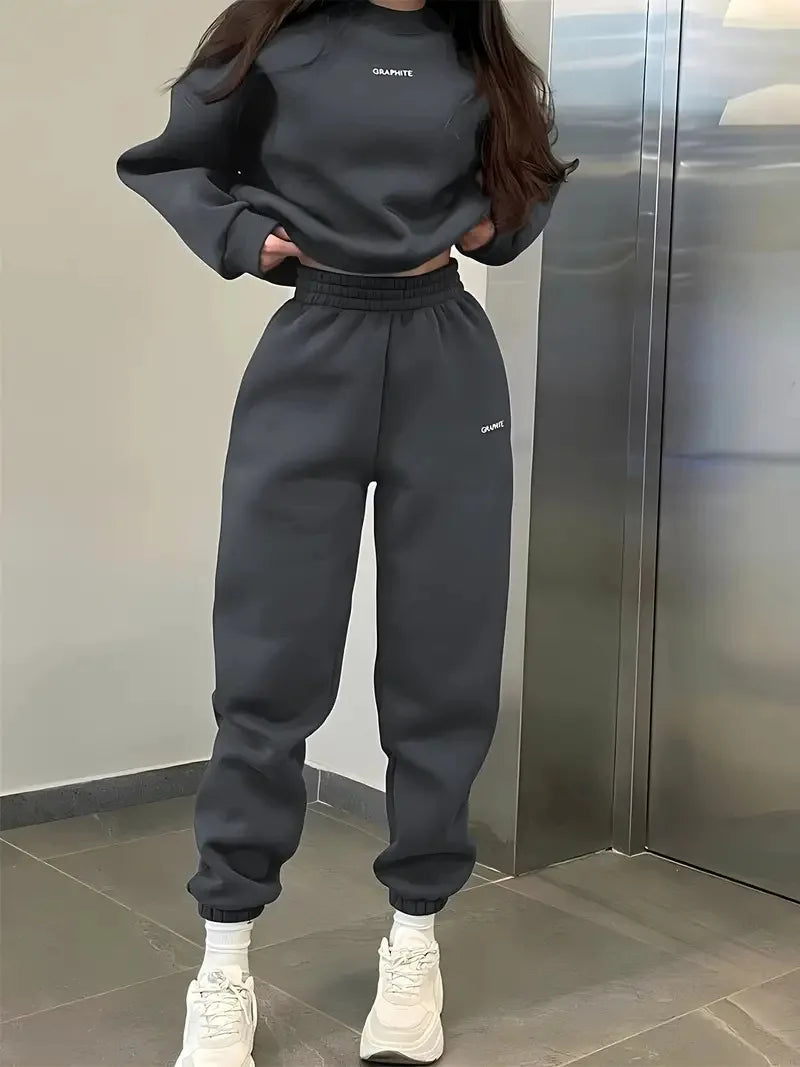 Fashion Women's Clothing 2025 Spring and Autumn Casual Solid Color Round Neck Sweater Suit Two-piece Suit