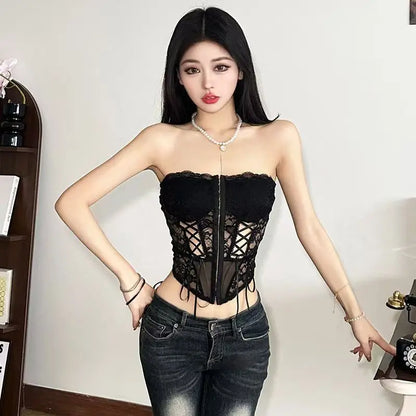 European and American fashion sexy design slim - fitting women with chest dark hollow lace top coat Goth Harajuku trend vest