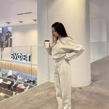 Fashion Women's Clothing 2025 Spring and Autumn Casual Solid Color Round Neck Sweater Suit Two-piece Suit