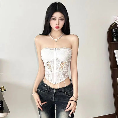 European and American fashion sexy design slim - fitting women with chest dark hollow lace top coat Goth Harajuku trend vest