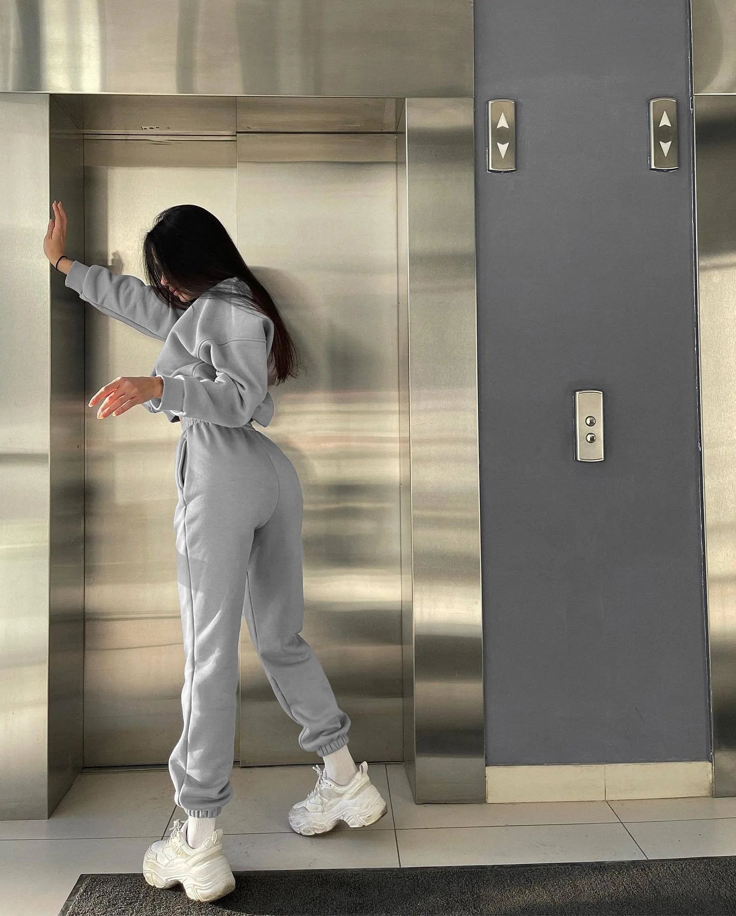 Fashion Women's Clothing 2025 Spring and Autumn Casual Solid Color Round Neck Sweater Suit Two-piece Suit