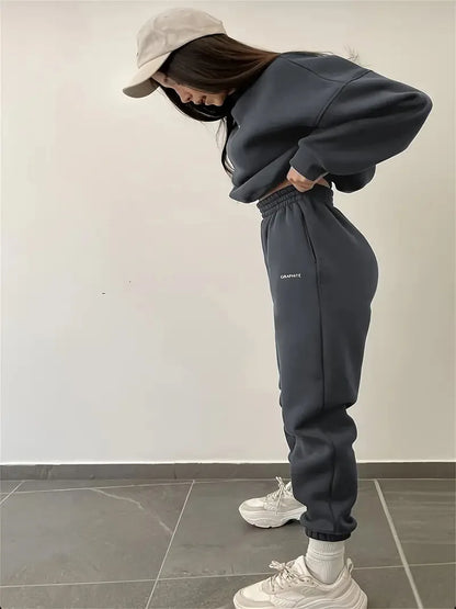 Fashion Women's Clothing 2025 Spring and Autumn Casual Solid Color Round Neck Sweater Suit Two-piece Suit