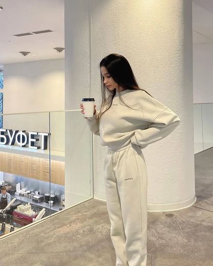 Fashion Women's Clothing 2025 Spring and Autumn Casual Solid Color Round Neck Sweater Suit Two-piece Suit