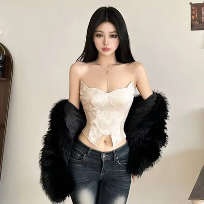 European and American fashion sexy design slim - fitting women with chest dark hollow lace top coat Goth Harajuku trend vest