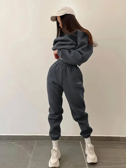 Fashion Women's Clothing 2025 Spring and Autumn Casual Solid Color Round Neck Sweater Suit Two-piece Suit