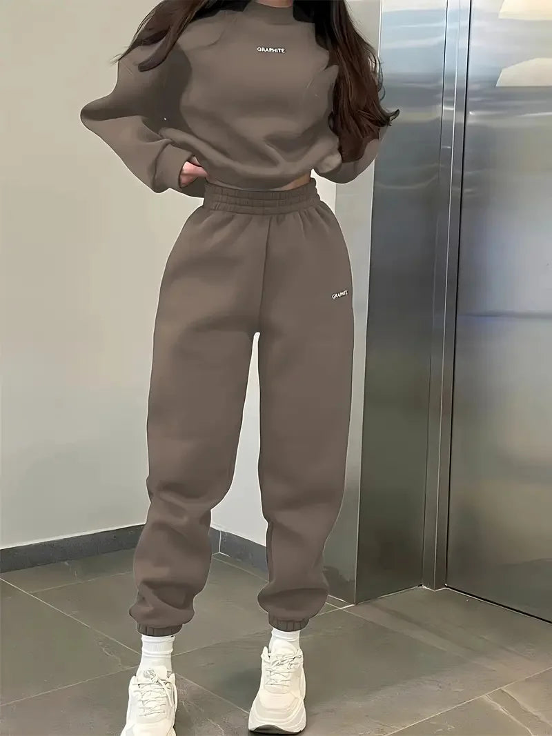 Fashion Women's Clothing 2025 Spring and Autumn Casual Solid Color Round Neck Sweater Suit Two-piece Suit