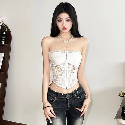 European and American fashion sexy design slim - fitting women with chest dark hollow lace top coat Goth Harajuku trend vest